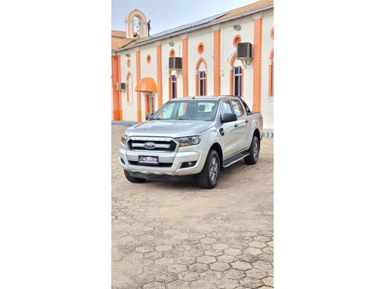FORD RANGER 2.2 XLS 4X4 CD 16V DIESEL 4P AUTOMÁTICO FORD RANGER 2.2 XLS 4X4 CD 16V DIESEL 4P AUTOMÁTICO